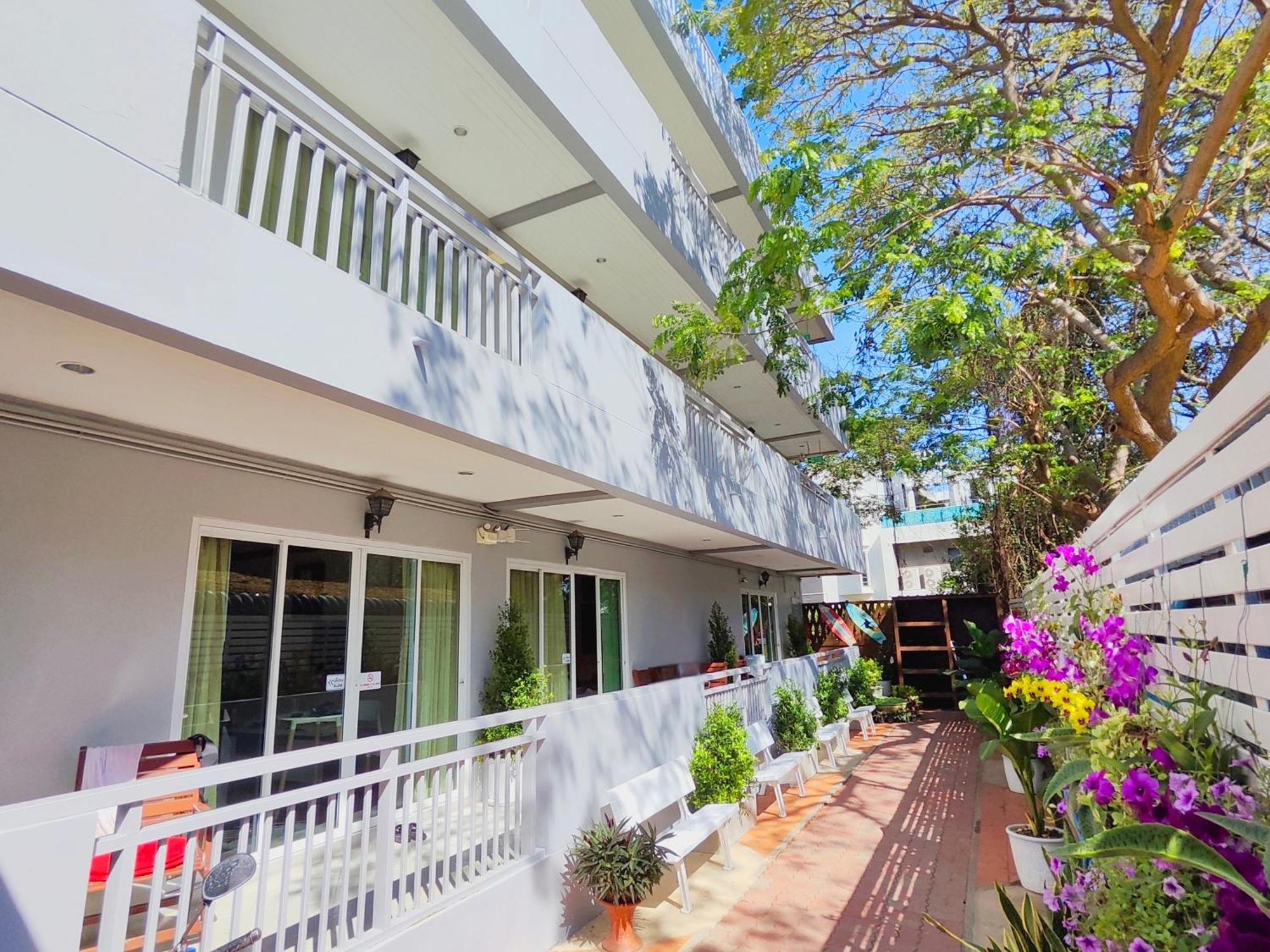 Hotel The Phen House HHQ Exterior foto