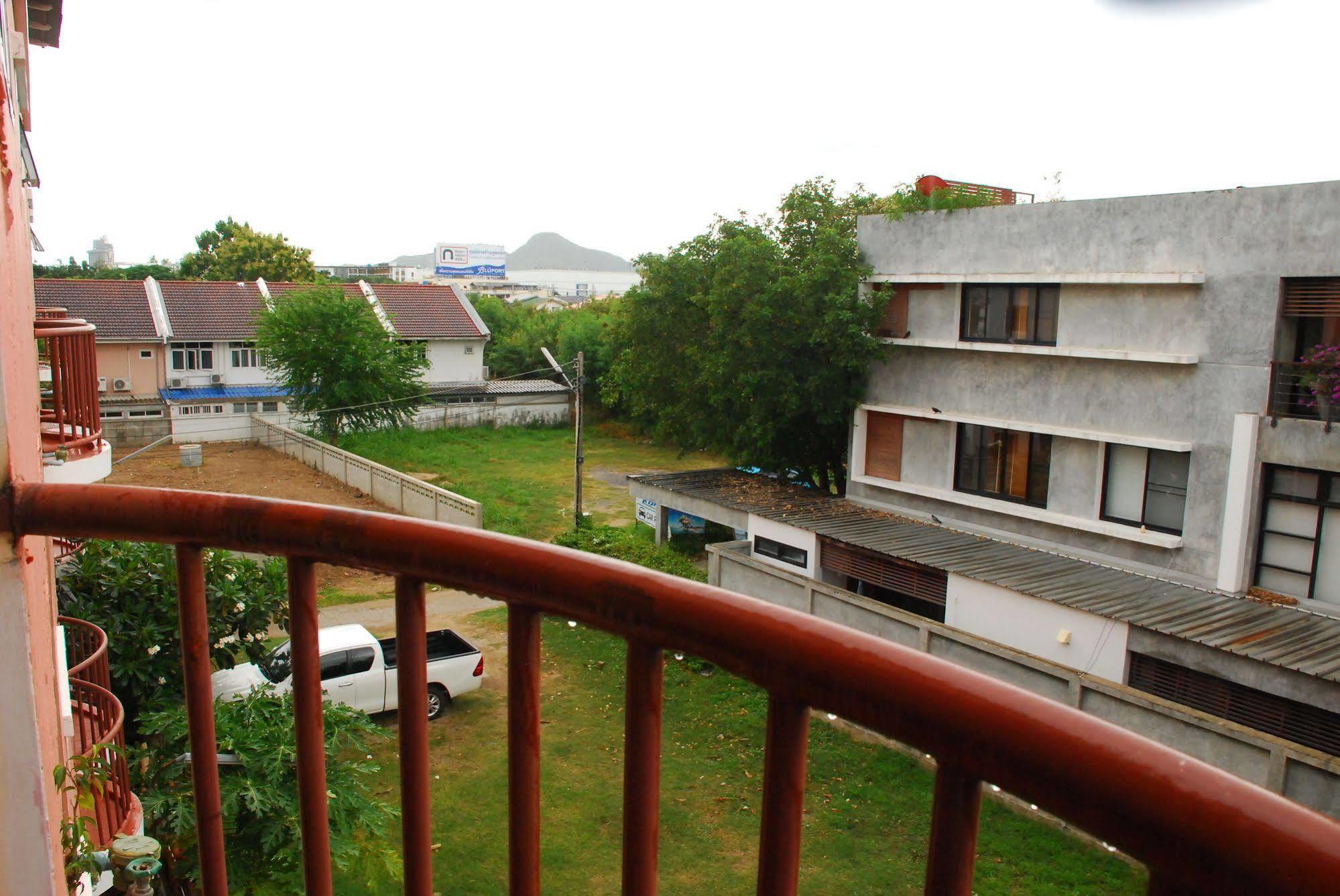 Hotel The Phen House HHQ Exterior foto