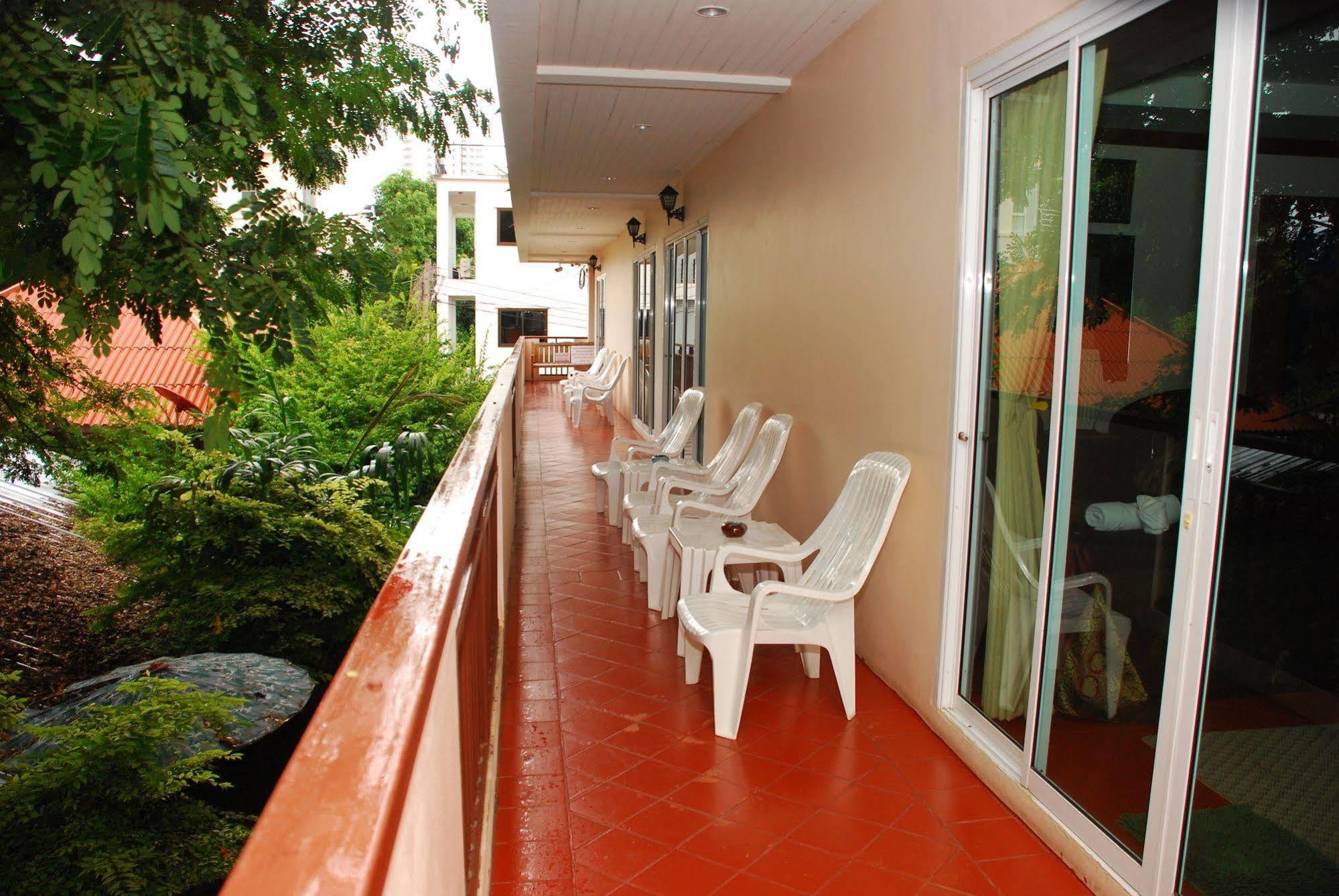 Hotel The Phen House HHQ Exterior foto